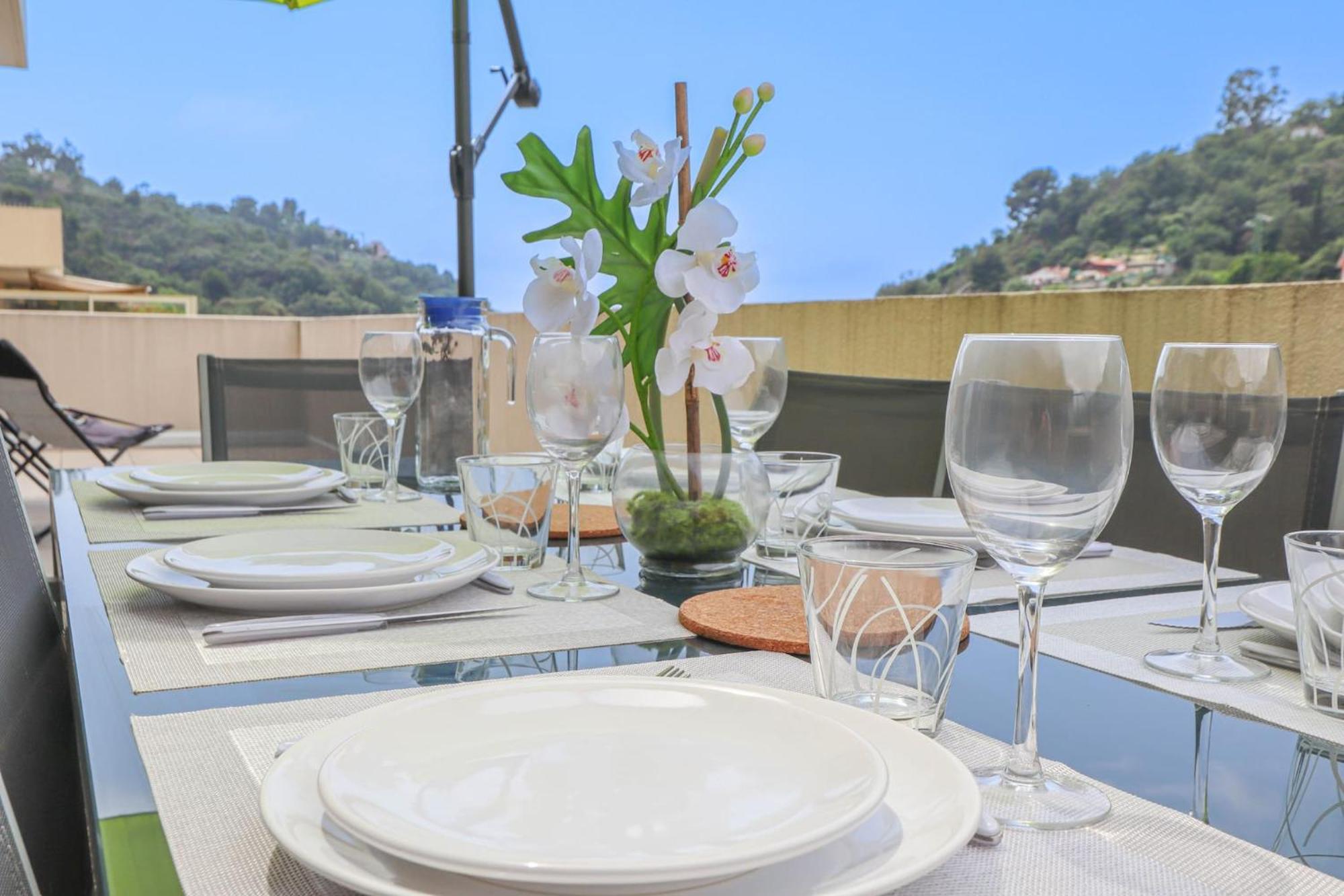 Spacieux Rooftop Parking, Terrasse Ensoleillee Μεντόν Εξωτερικό φωτογραφία