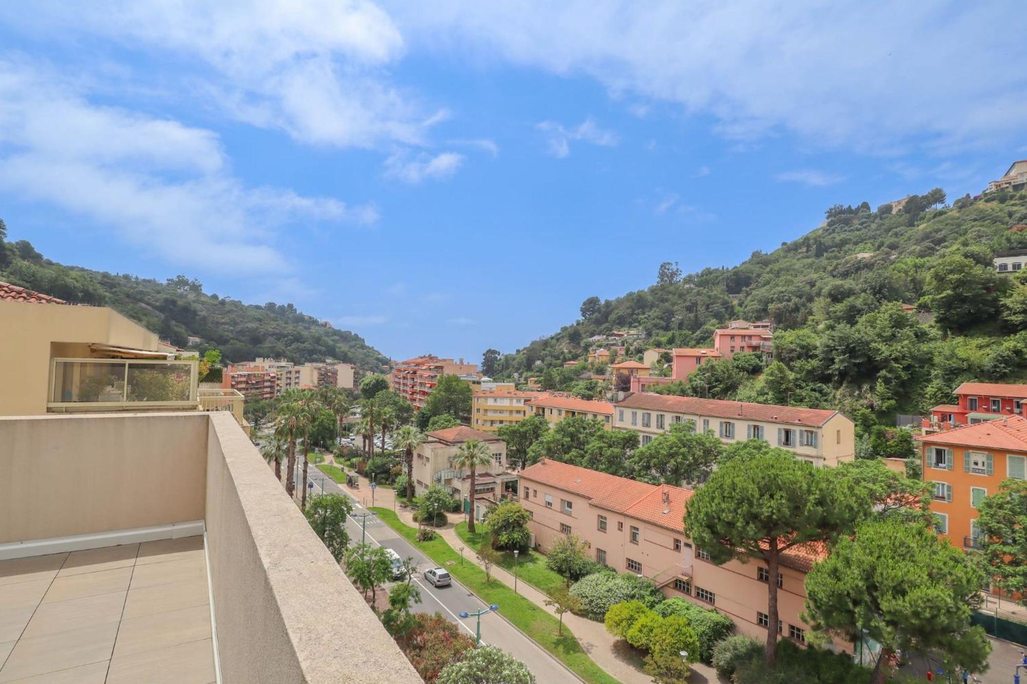 Spacieux Rooftop Parking, Terrasse Ensoleillee Μεντόν Εξωτερικό φωτογραφία